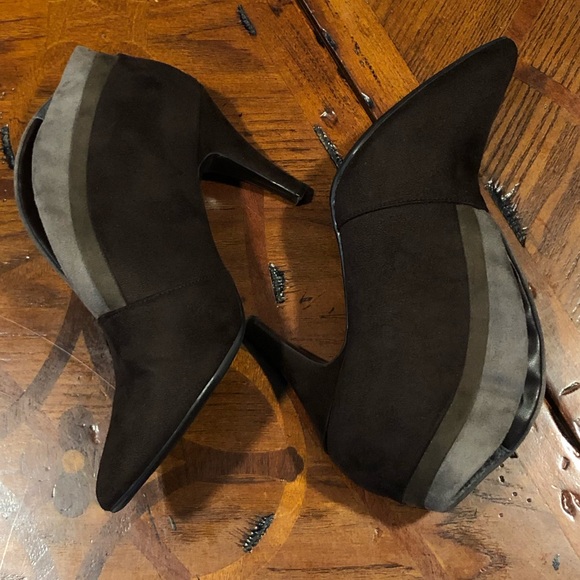 🌈3/$15🌈 Brown suede High Heels size 8.5 - Picture 5 of 7